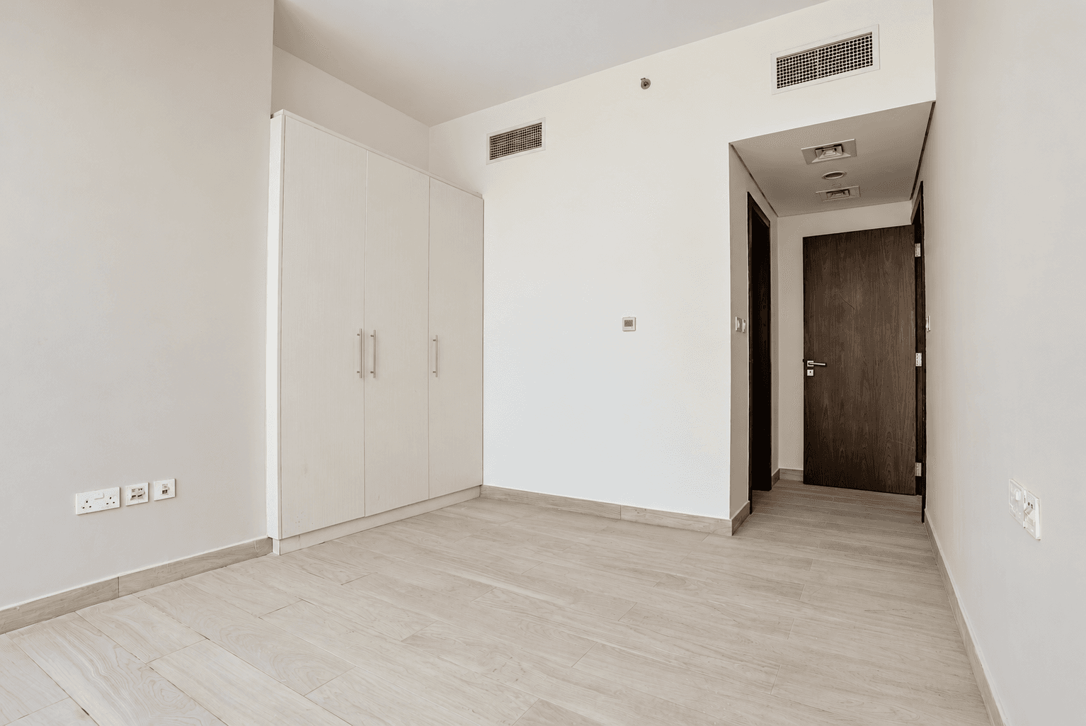 Limited Offer | 2BR with Balcony | Sea & Park View, 12