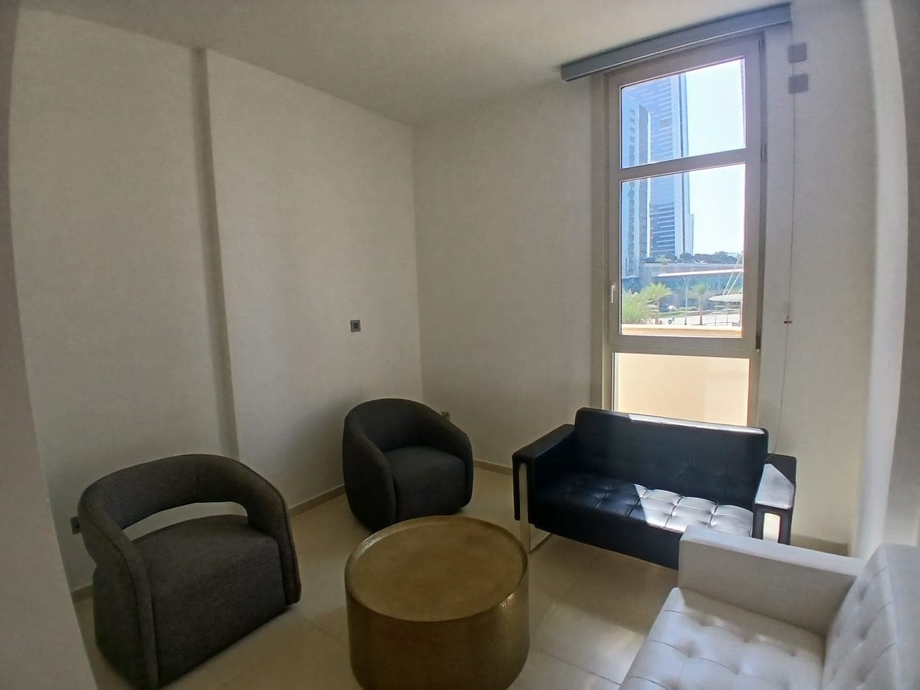 Elegant 1BR | Stunning View | Prime Location